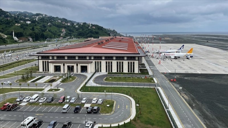 Abdulkadir Uraloğlu'ndan Rize-Artvin Havalimanı raporu: 2 yılda 2 milyon yolcu!
