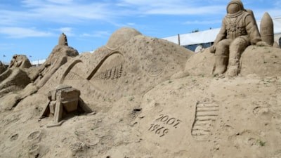 Antalya'da Türkiye'nin ilk astronotu Alper Gezeravcı'nın kum heykeli yapılacak
