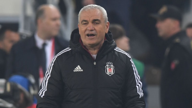 Rıza Çalımbay'dan Beşiktaş'a eleştiri