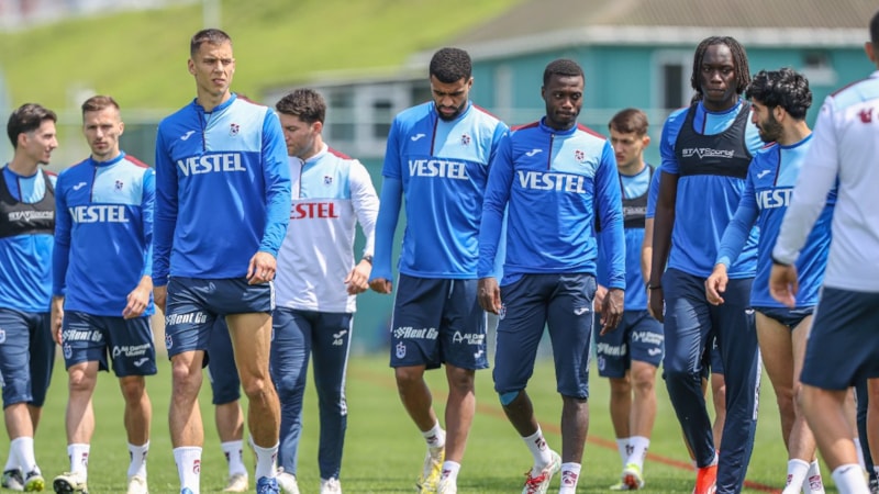 Trabzonspor'un Başakşehir maçı kamp kadrosu açıklandı