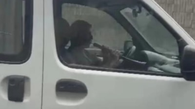 İstanbul'da TEM Otoyolu’nda direksiyonda zurna çalan sürücüye ceza yağdı