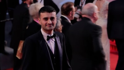 CZN Burak, Cannes Film Festivali'nde kırmızı halıda