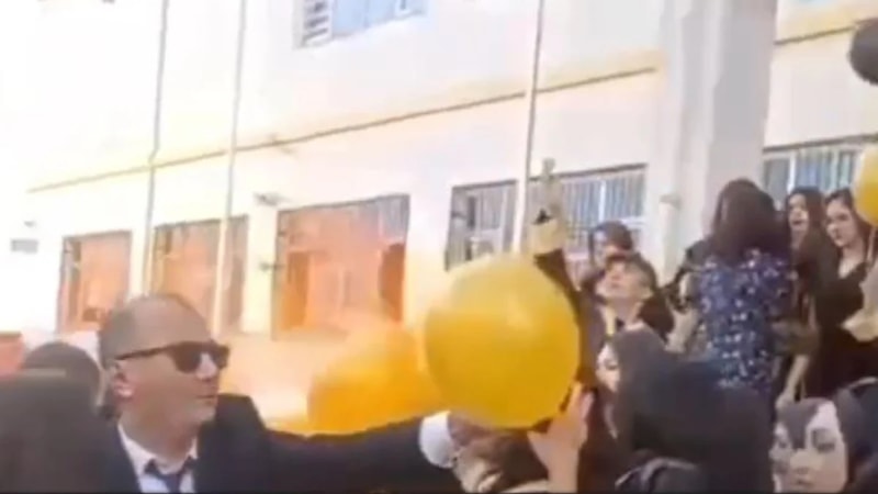 Gaziantep'te mezuniyet töreninde helyum gazlı balonlar patladı: 8 öğrenci yaralandı