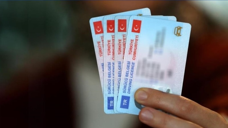 Eski tip ehliyetler yıl sonunda geçersiz hale gelecek