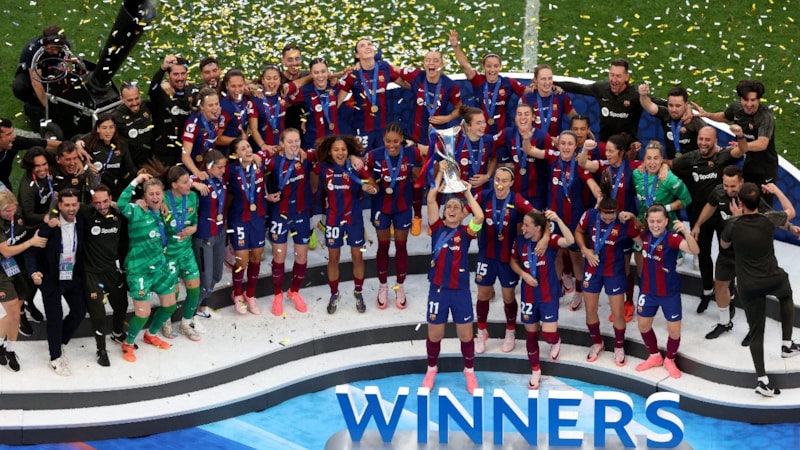 Bercelona Kadın Takımı Devler Ligi şampiyonu