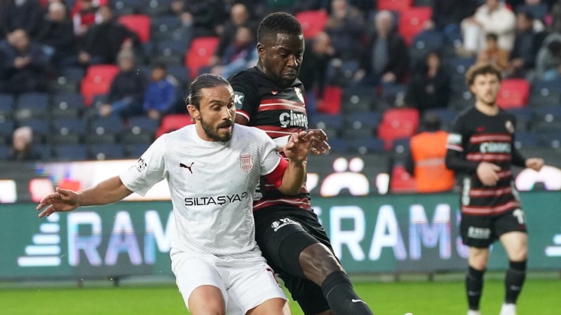 Süper Lig'de küme düşen son takım hangisi olacak? İşte adaylar...