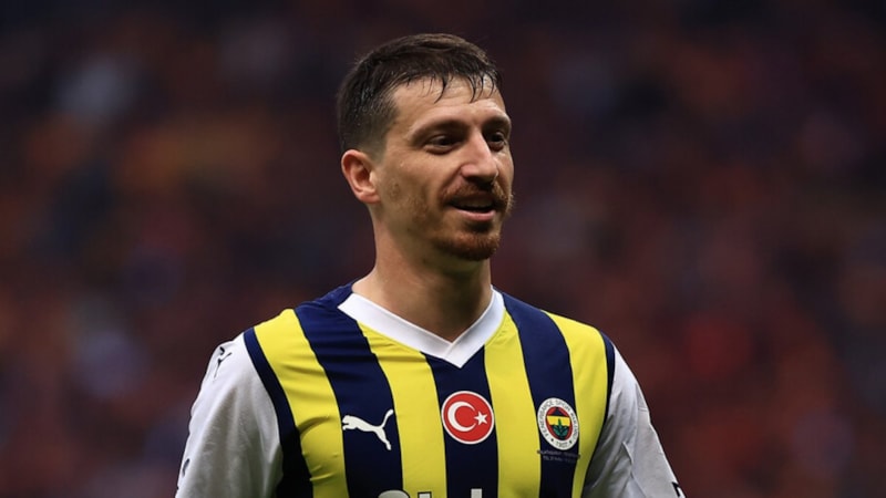 Galatasaray resmi hesabından Mert Hakan Yandaş'a küfredildi iddiası