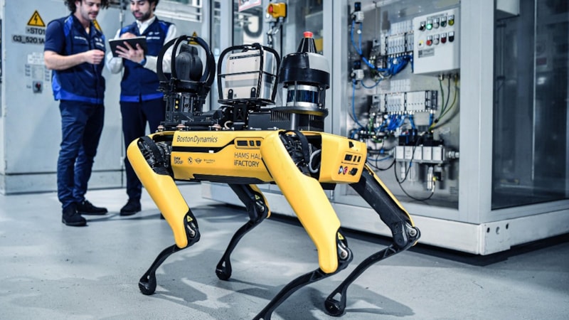 Boston Dynamics’in robot köpeği Spot, BMW’de işe başladı