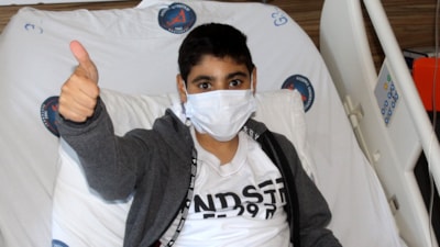 Afyonkarahisar'da annesinin fedakarlığıyla hayata tutundu