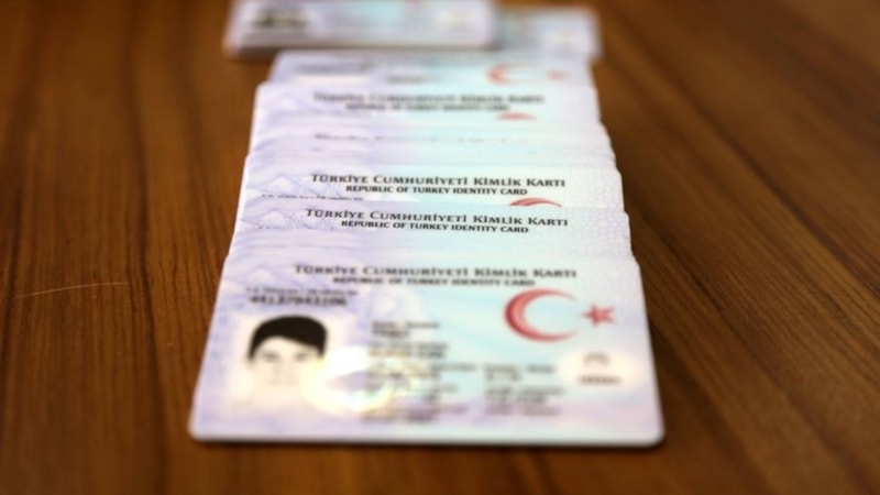 Nüfus ve Vatandaşlık İşleri Genel Müdürlüğü uyardı: Kapınıza gelene kimlik bilgilerinizi vermeyin