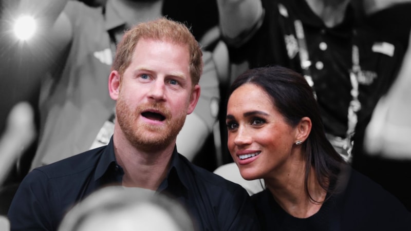 Meghan Markle ve saray arasında 