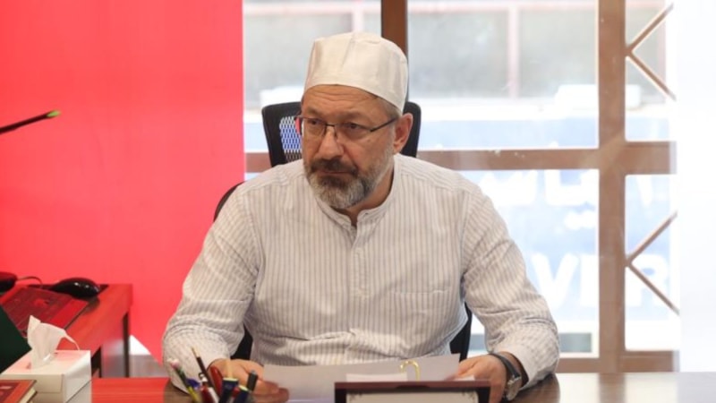 Diyanet İşleri Başkanı Erbaş, Medine’de Türk hacı adaylarına verilen hizmetleri inceledi
