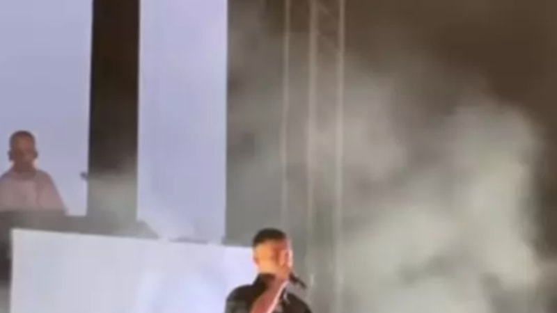 Sahnedeyken çakmak attılar! Ünlü rapçi Uzi tehditler savurdu