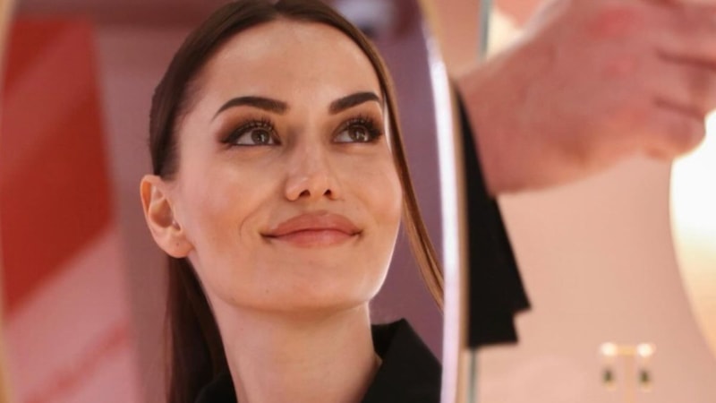 38 yaşına basan Fahriye Evcen'in pastası gündem oldu