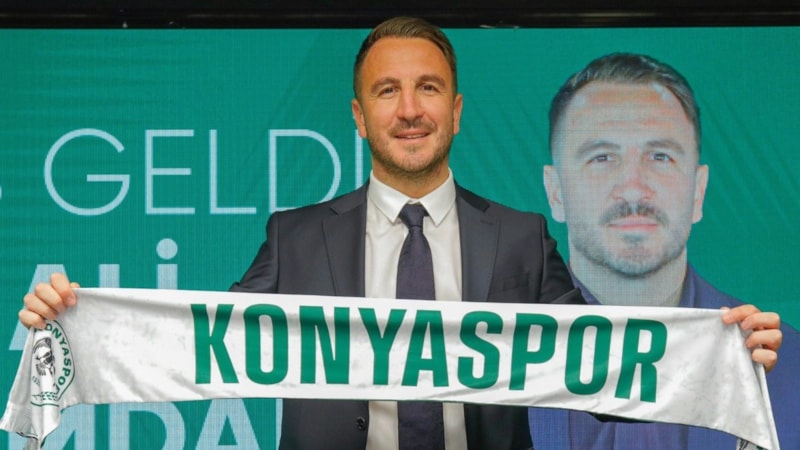 Konyaspor, teknik direktörü Ali Çamdalı ile sözleşme imzaladı
