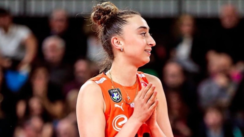 Eczacıbaşı, Elif Şahin ile yola devam dedi