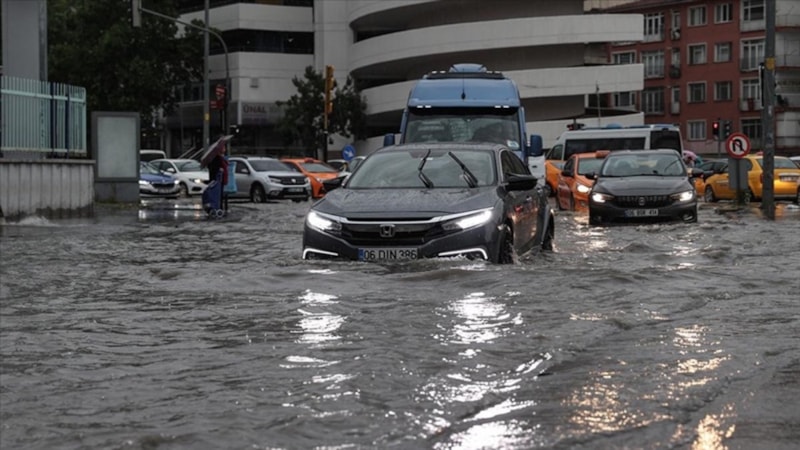 Meteoroloji'nin Ankara uyarısı: Kuvvetli gök gürültülü sağanak bekleniyor