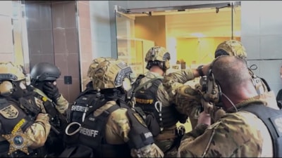 ABD’de keskin nişancının soyguncuyu vurduğu anlar