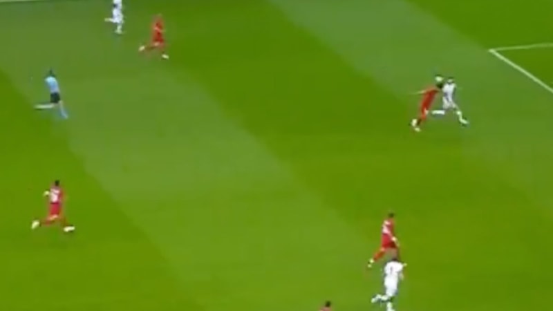 Samet Akaydin hata yaptı! Golü atan Polonyalı sevincinde sakatlandı