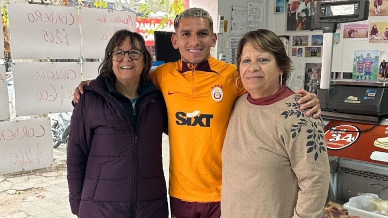 Torreira, Uruguay'da Galatasaray formasıyla geziyor