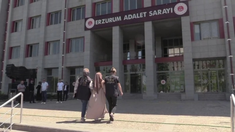 Erzurum'da FETÖ'ye üye kazandırmaya çalıştığı öne sürülen iki doktor yakalandı