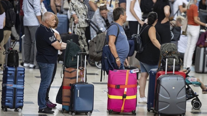Antalya Havalimanı'nın yolcu ve uçak yoğunluğu arttı