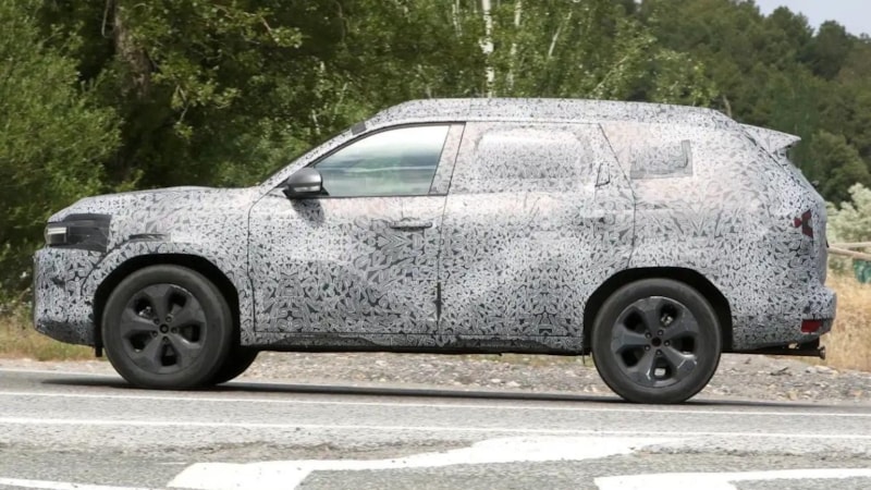 Yeni Dacia Bigster SUV test sırasında görüntülendi