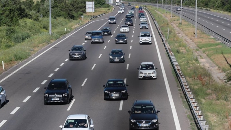 Anadolu Otoyolu Bolu kesiminde akıcı yoğunluk yaşanıyor