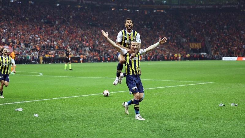 Ali Koç'tan Çağlar Söyüncü'ye telefon