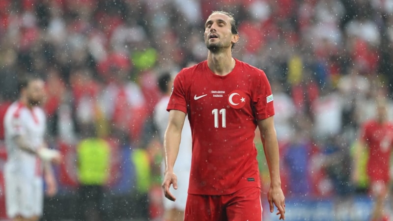 Yusuf Yazıcı: Rehavete kapılmamalıyız