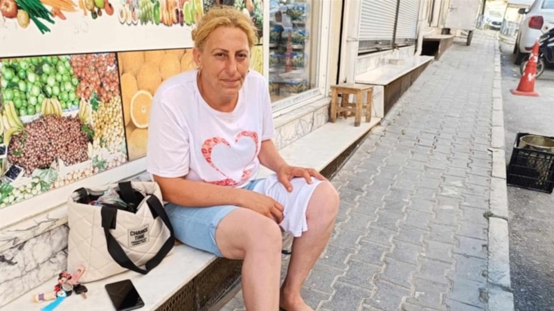 Hatay, Samandağ'da sahipsiz köpeğin saldırdığı kadın yaralandı