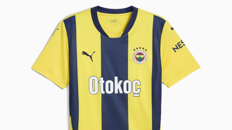 Fenerbahçe'nin yeni sezon formaları satışta! Fiyatlar el yakıyor...