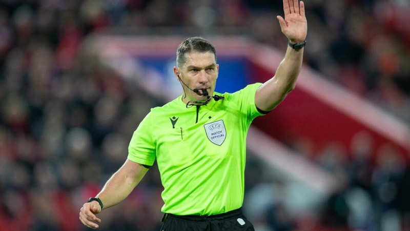 Çekya - Türkiye maçına Rumen hakem! Xavi'ye reklam panosu tekmeletmişti