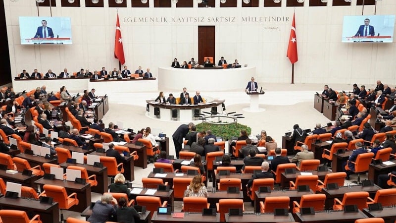 Meclis 1 Temmuz'da tatile girmeyecek