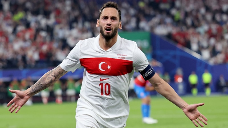 Hakan Çalhanoğlu, milli takımda 19. golünü kaydetti