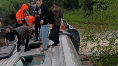 Rusya'da yolcu treni raydan çıktı: 50 yaralı