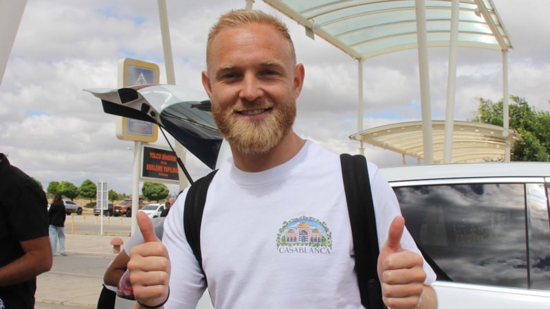 Sivasspor’un yeni transferi Alex Pritchard, Sivas’ta