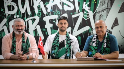 Kocaelispor, savunma oyuncusu Tarkan Serbest'i kadrosuna kattı