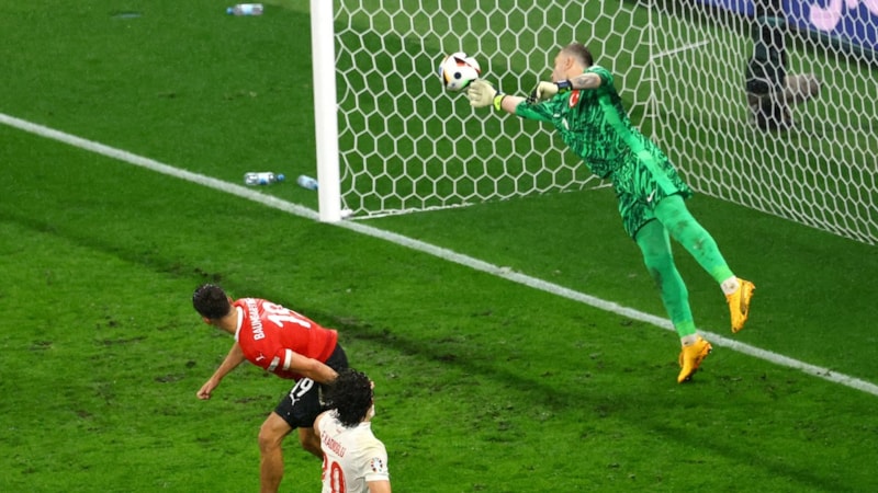 Mert Günok'un babası konuştu: Oğlumla gurur duyuyorum