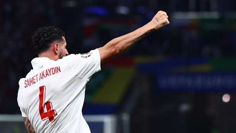 Samet Akaydin milli takımdaki ilk golünü kaydetti