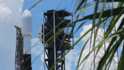 Türksat 6A fırlatma öncesi kapsüle yerleştirildi