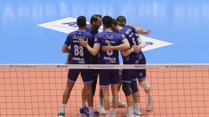 Arkas Spor, 6 oyuncusuyla yollarını ayırdı