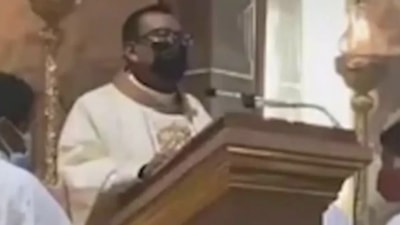 Meksika'da bir kilise cennetten metrekaresi 3 bin 300 TL'ye arsa satıyor