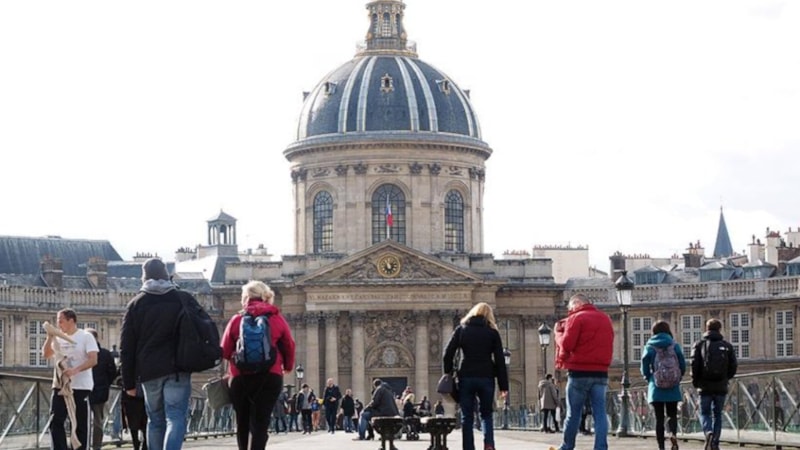 Göç nüfusu artırdı: AB'nin nüfusu 2024'te 449,2 milyona yükseldi