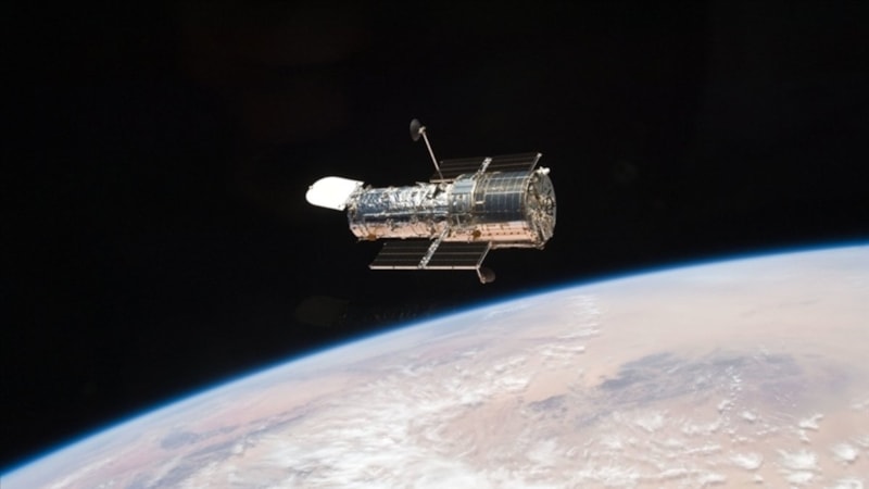 Hubble, 17 bin ışık yılı uzaklıktaki kara deliğe dair kanıt buldu