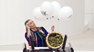 CHP'li vekil Meclis kürsüsünde balon patlattı