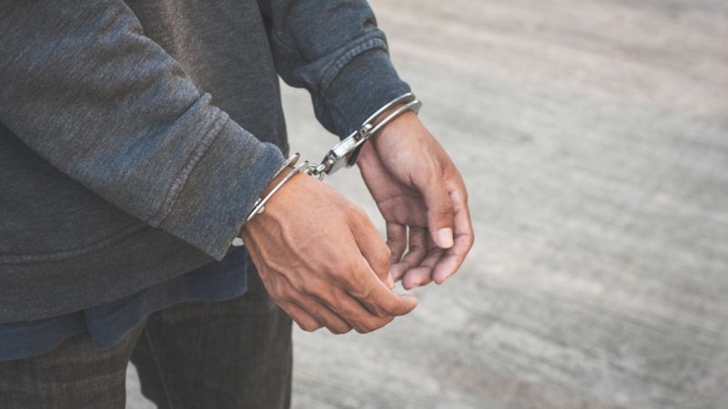 İzmir merkezli 3 ilde FETÖ operasyonu: 6 gözaltı