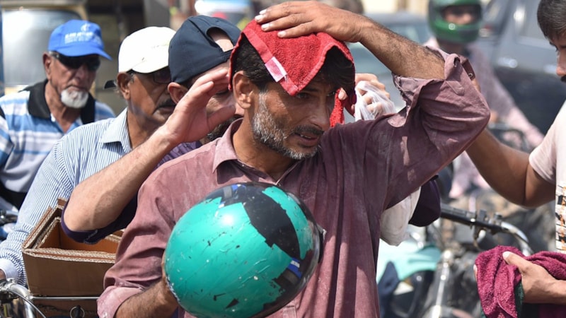 Pakistan’da aşırı sıcaklarda can kaybı 580’e yükseldi