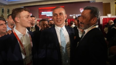 Futbol camiasından Hacıosmanoğlu'na kutlama mesajları