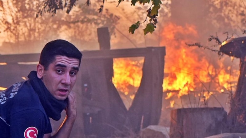 Antalya'da yanan alanlar havadan görüntülendi